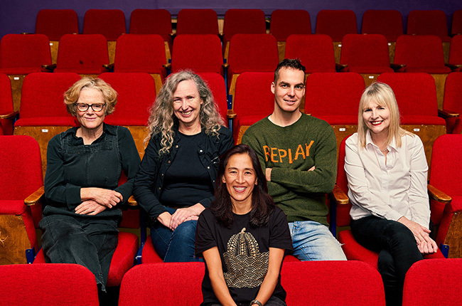 NEST Portrait Artists:
Dorothy Smith, Una Sealy, Zsolt Basti, Curator Sharon Murphy, infront artist Sahoko Blake.